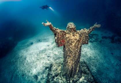 Le christ en plongée à Malte